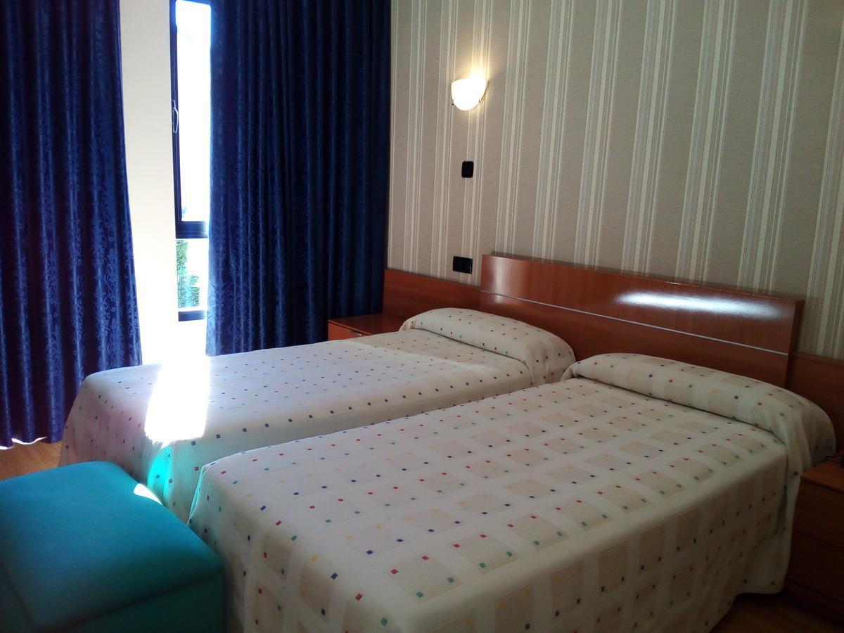 卫城汽车旅馆 Camponaraya 外观 照片